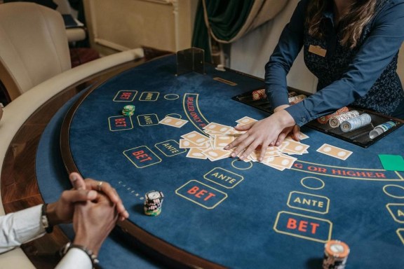 understanding wagering requirements before you claim that bonus